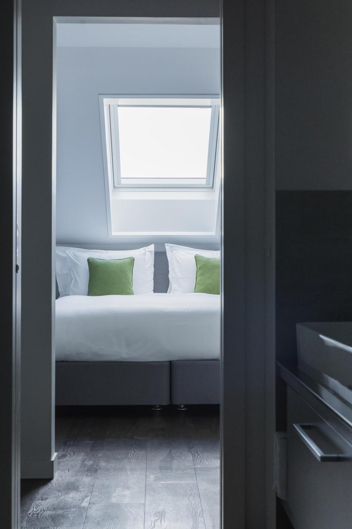 Suite Apartment with Terrace